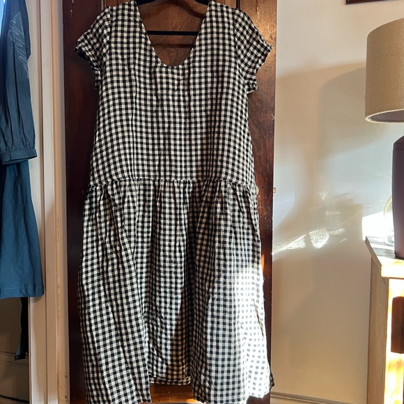 VOLUME-3 dress brand new, size M in mid sand Gingham - Picture 2 of 5